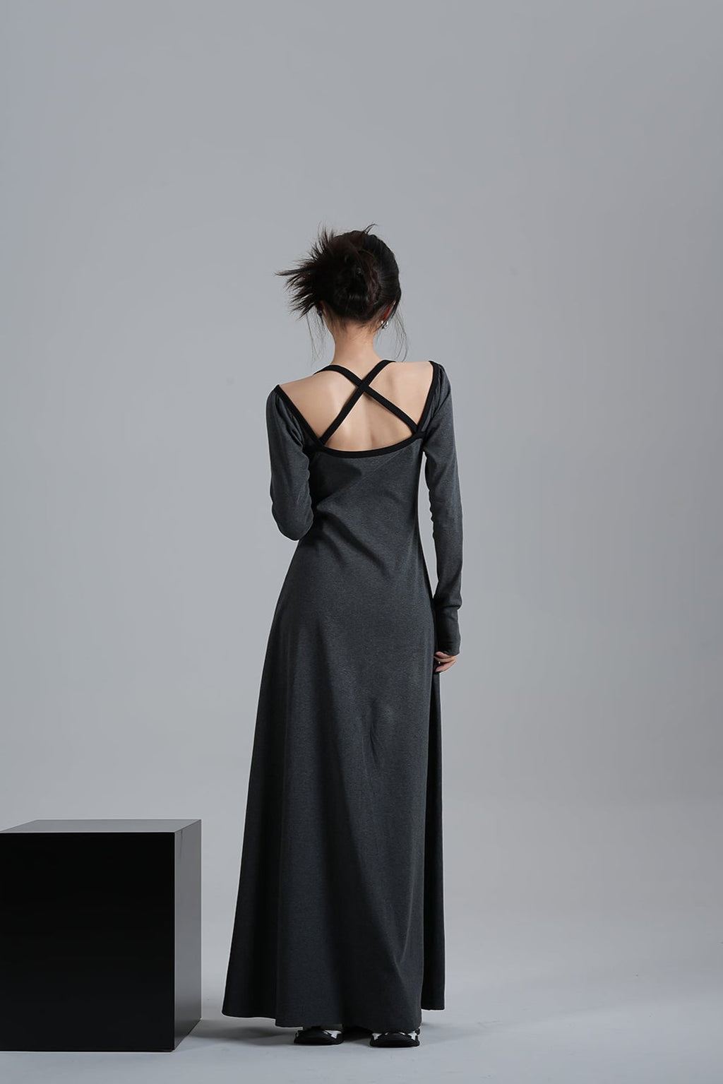 Cold Shoulder Long Sleeve Contrast Trim Maxi Dress